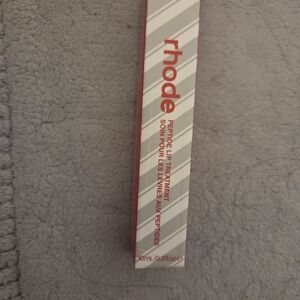 RHODE Peptide Lip Treatment Box - Whit